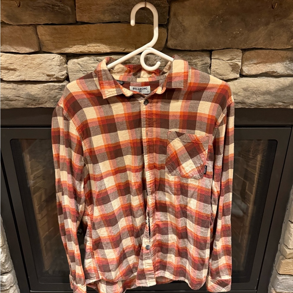 Billabong Men's Plaid Shirt - Red and Brown